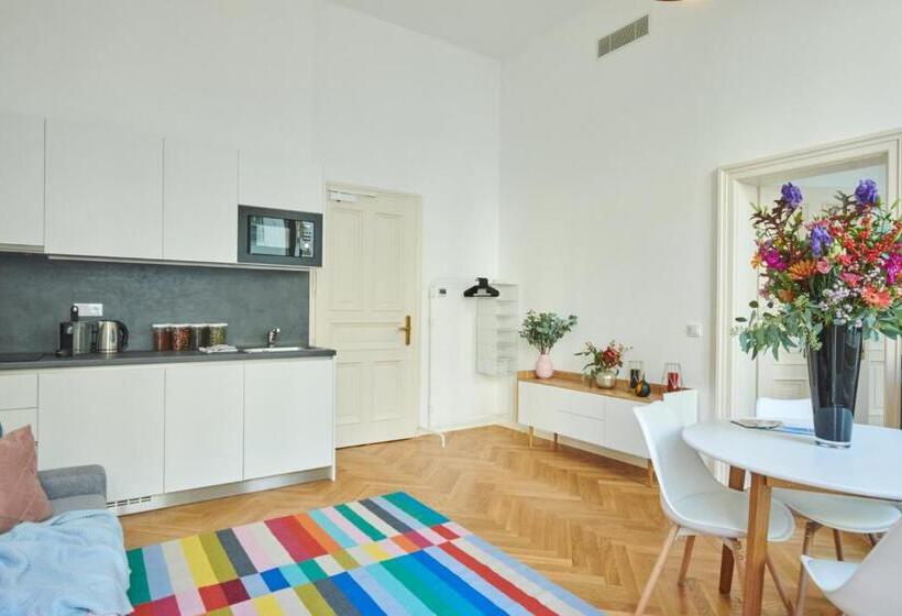 آپارتمان 1 خوابه با بالکن, Residence Dlouha   Old Town