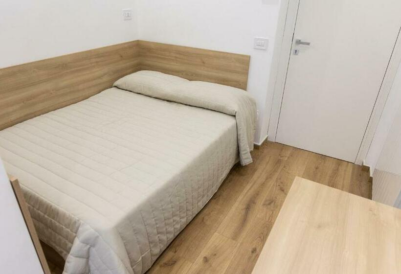Номер Стандарт, B&b Loricaly