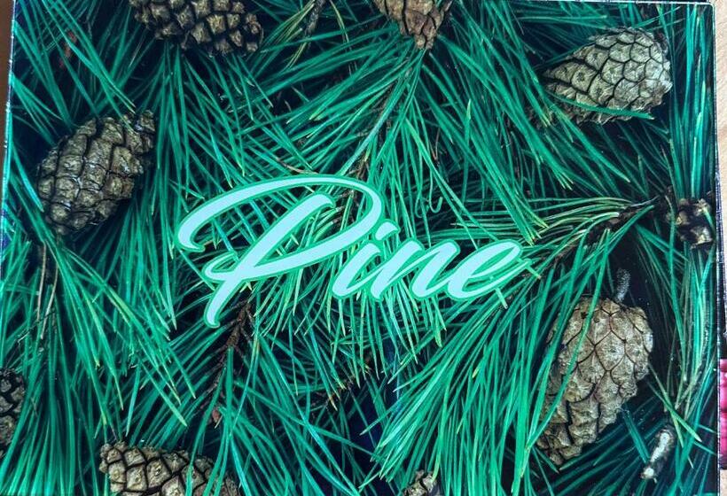 Номер Deluxe, Falling Waters