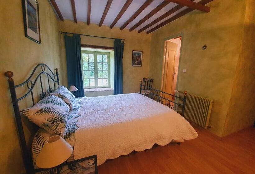 Номер Стандарт Вид на Сад, Ferme équestre & Chambres D Hôtes Gateau Stables Proche Guédelon