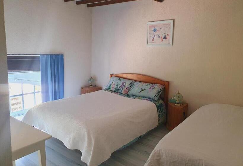 Трехместный Номер Классика, Ferme équestre & Chambres D Hôtes Gateau Stables Proche Guédelon