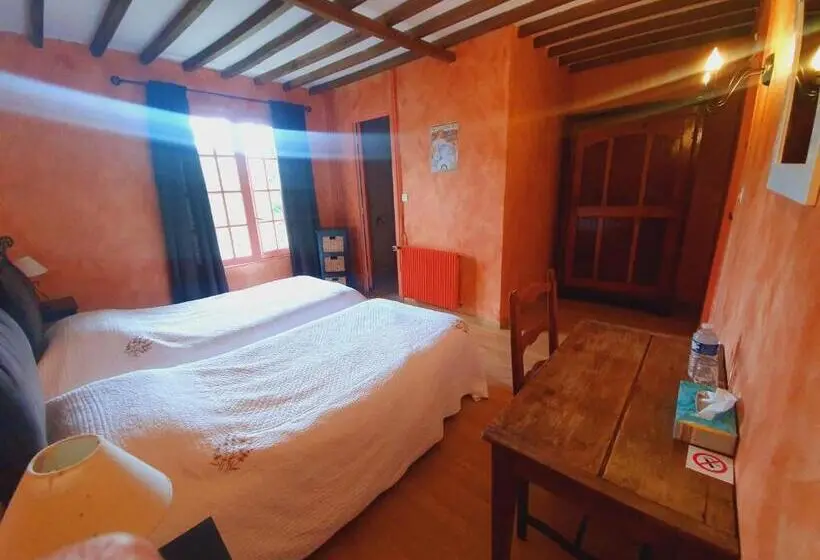 スタンダードルーム, Ferme équestre & Chambres D Hôtes Gateau Stables Proche Guédelon