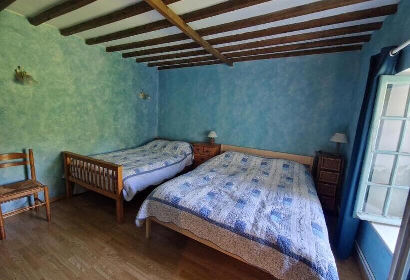 スタンダード４人部屋, Ferme équestre & Chambres D Hôtes Gateau Stables Proche Guédelon