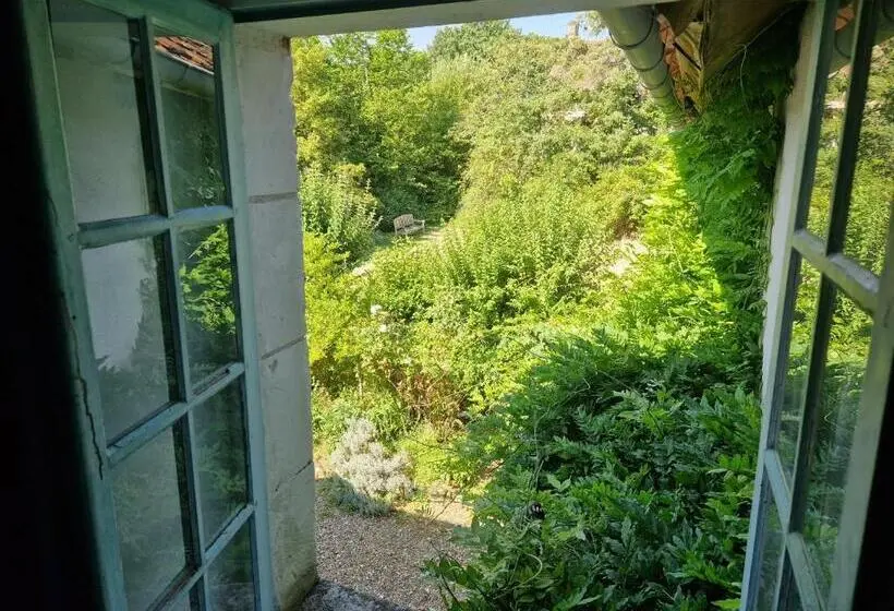 スタンダード４人部屋, Ferme équestre & Chambres D Hôtes Gateau Stables Proche Guédelon