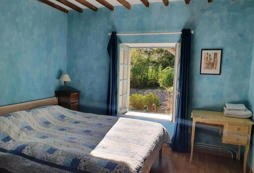 スタンダード４人部屋, Ferme équestre & Chambres D Hôtes Gateau Stables Proche Guédelon