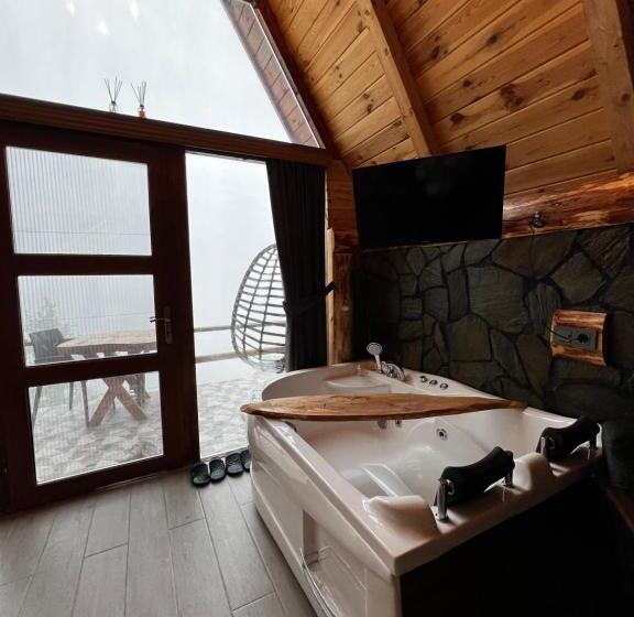 デラックスバンガロー, Serintepe Bungalov