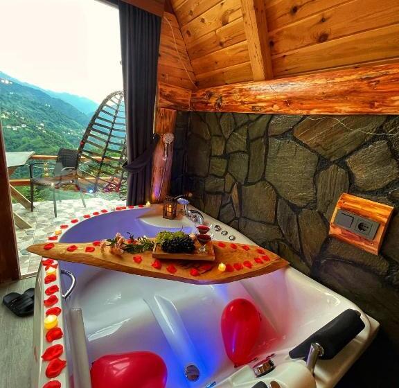 デラックスバンガロー, Serintepe Bungalov