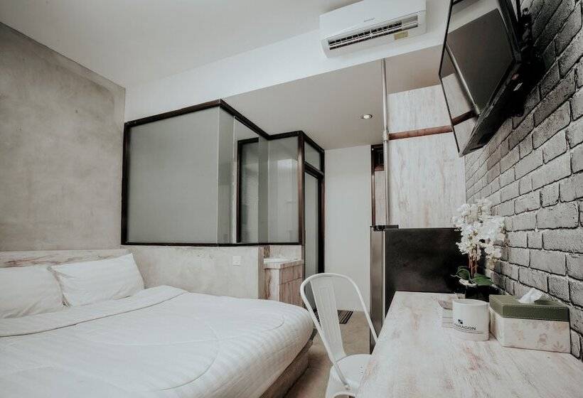 اتاق لوکس, Dparagon Kemuning