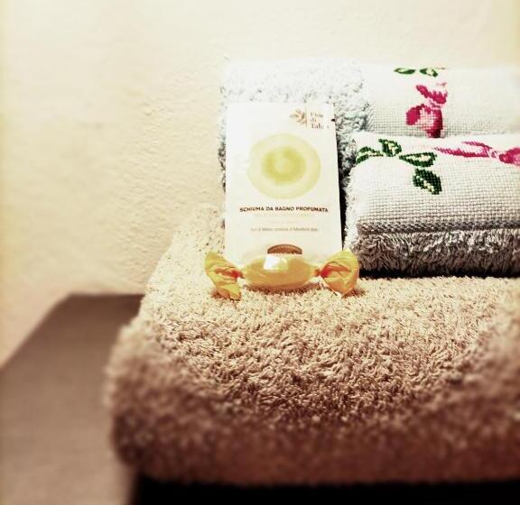 חדר סטנדרט טריפל חדר רחצה חיצוני, B&b Shardana