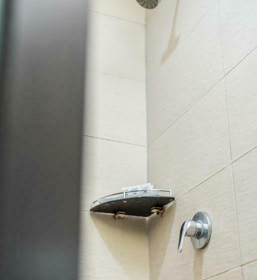 스탠다드 룸 킹사이즈 침대, 101 Permas Jaya