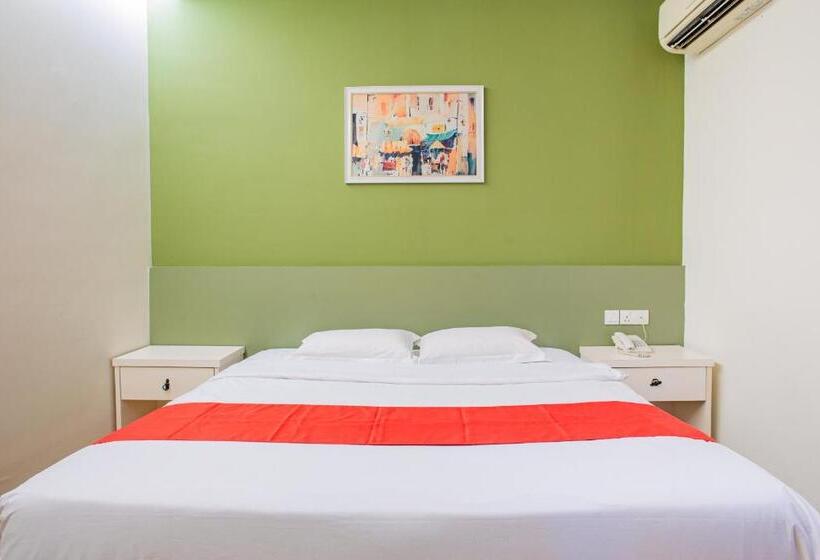 스탠다드 룸 킹사이즈 침대, 101 Permas Jaya