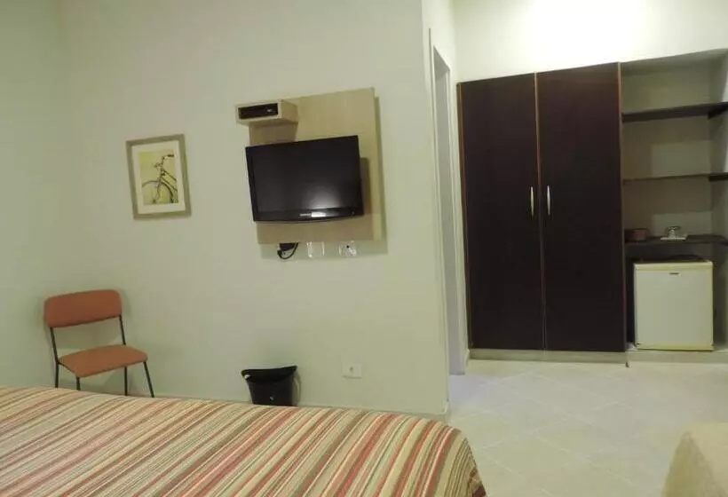 Deluxe Kolmen Hengen Huone, Costa Balena Piscina Aquecida Coberta