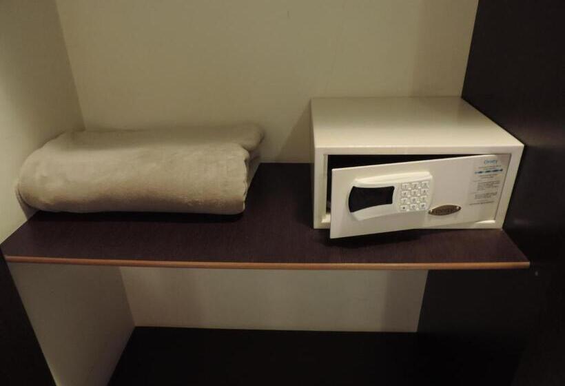 اتاق لوکس سه تخته, Costa Balena Piscina Aquecida Coberta