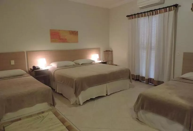 اتاق لوکس چهار تخته, Costa Balena Piscina Aquecida Coberta