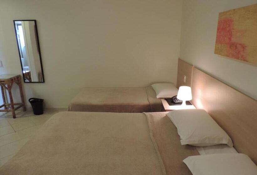 اتاق لوکس چهار تخته, Costa Balena Piscina Aquecida Coberta