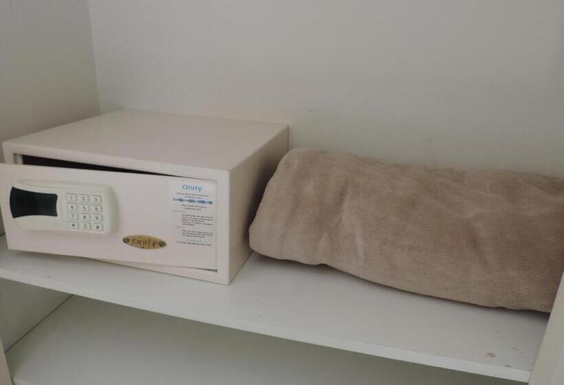 اتاق استاندارد سه نفره, Costa Balena Piscina Aquecida Coberta