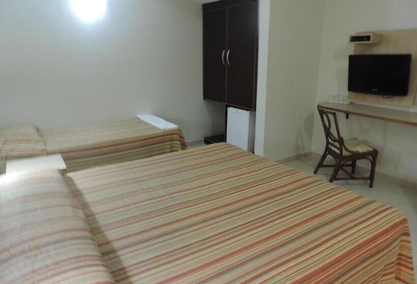 اتاق لوکس چهار تخته, Costa Balena Piscina Aquecida Coberta