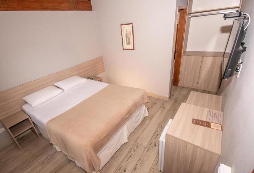 سوییت, Costa Balena Piscina Aquecida Coberta