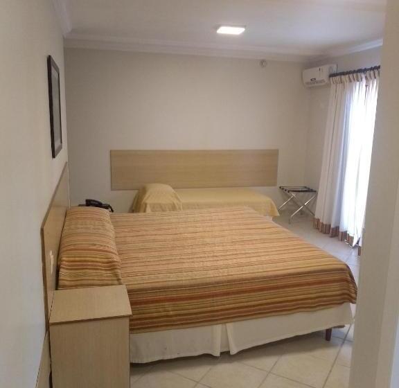 اتاق لوکس چهار تخته, Costa Balena Piscina Aquecida Coberta