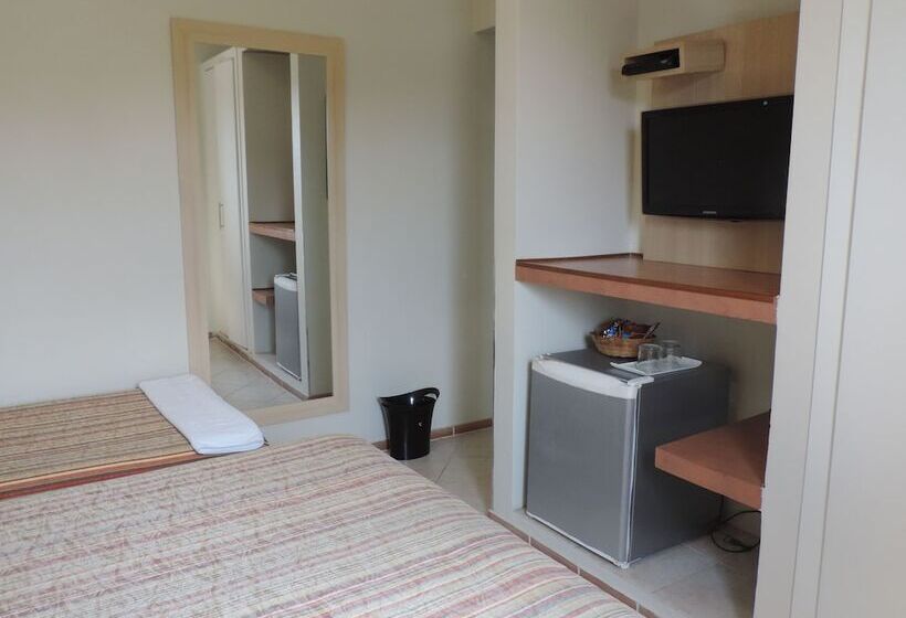 اتاق استاندارد سه نفره, Costa Balena Piscina Aquecida Coberta