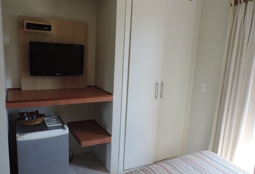 اتاق استاندارد سه نفره, Costa Balena Piscina Aquecida Coberta