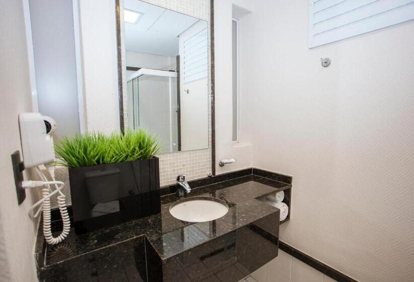 חדר פרמיום, Estoril