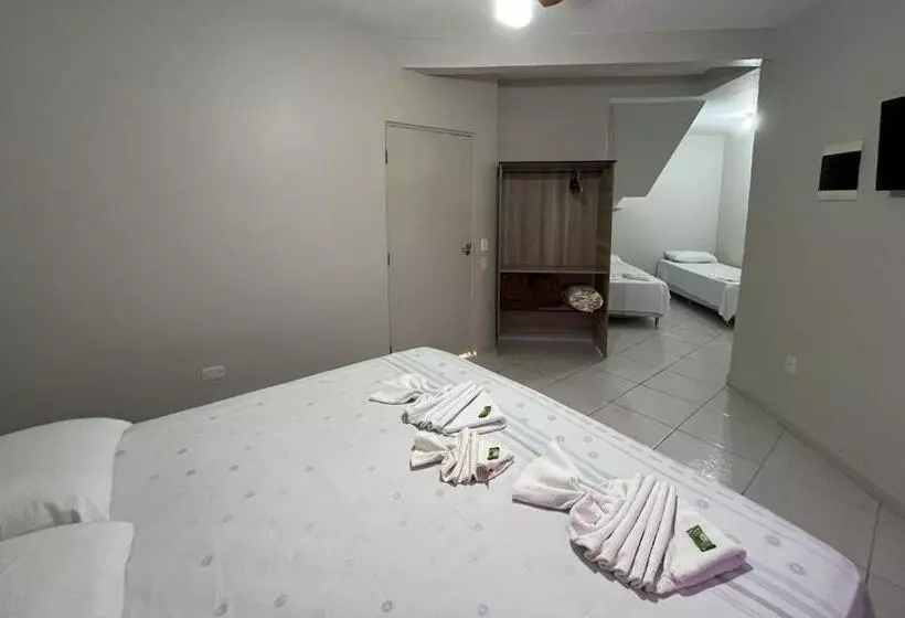 Economy Quadruple Room, Solar Do Cerrado