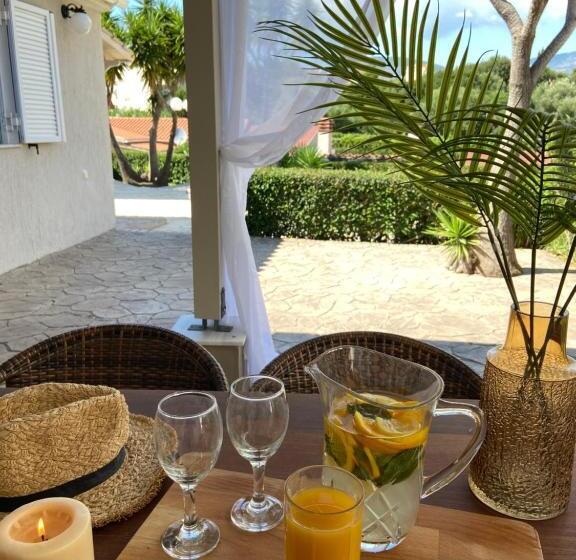 וילה בת 2 חדרי שינה, Residence Poseidon