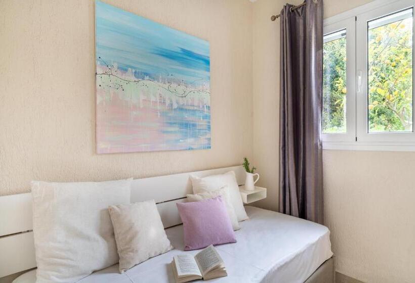 דירת חדר, Residence Poseidon