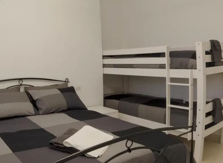 Standard Neljän Hengen Huone, B&b Milena