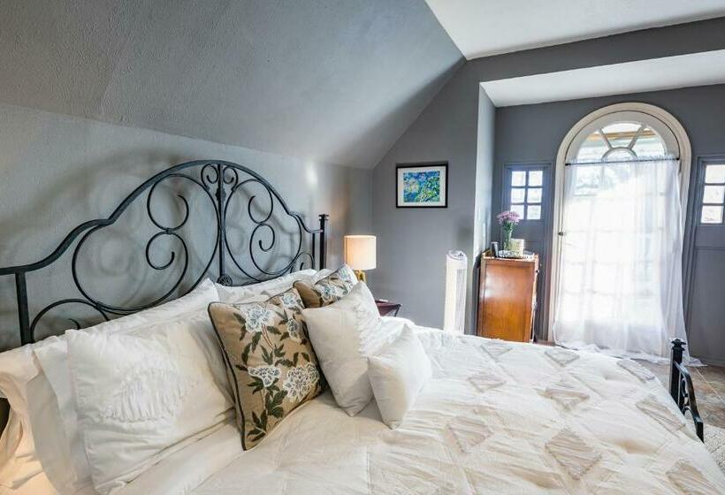 带大床的标准间, Blue Heron Bed And Breakfast On Lake Granbury