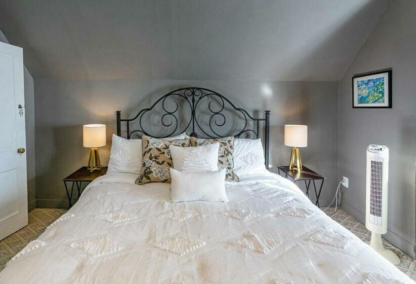 带大床的标准间, Blue Heron Bed And Breakfast On Lake Granbury