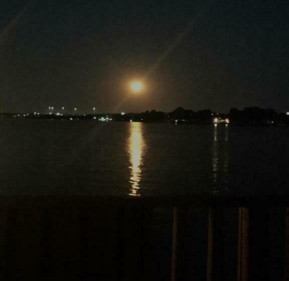 带大床的标准间, Blue Heron Bed And Breakfast On Lake Granbury