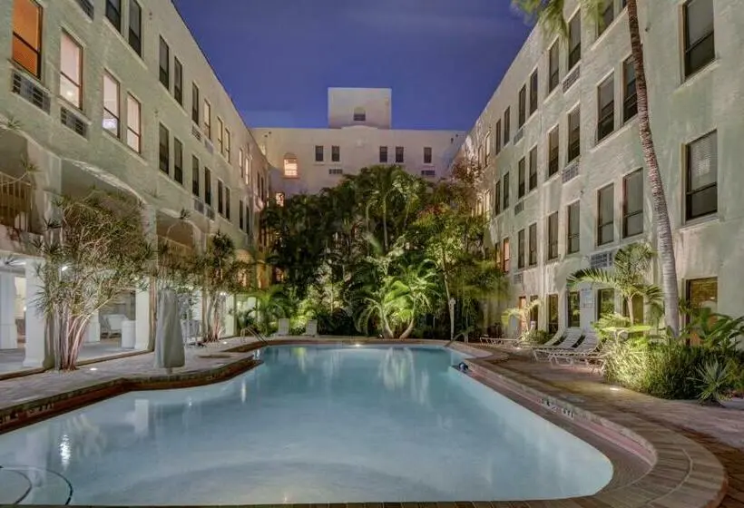 バルコニー付きスタンダードステューディオ, Palm Beach Historic Hotel With Juliette Balconies! 2 Blocks From Beach!