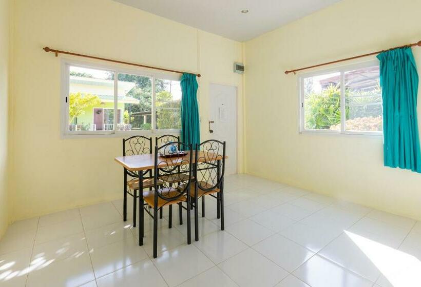 4인용 스탠다드 룸, บ้านสวนวารินทร์ รีสอร์ท