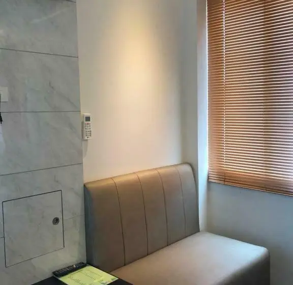 デラックスルーム, Chics Resort ชิคส์รีสอร์ท