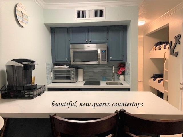 Апартаменты 1 Спальня Вид на Море, Dockside Daze!