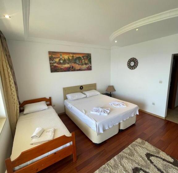 اتاق استاندارد سه نفره, Datca Villa Carla