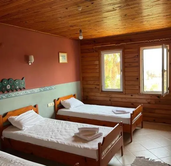 Habitació Quàdruple Economy, Datca Villa Carla