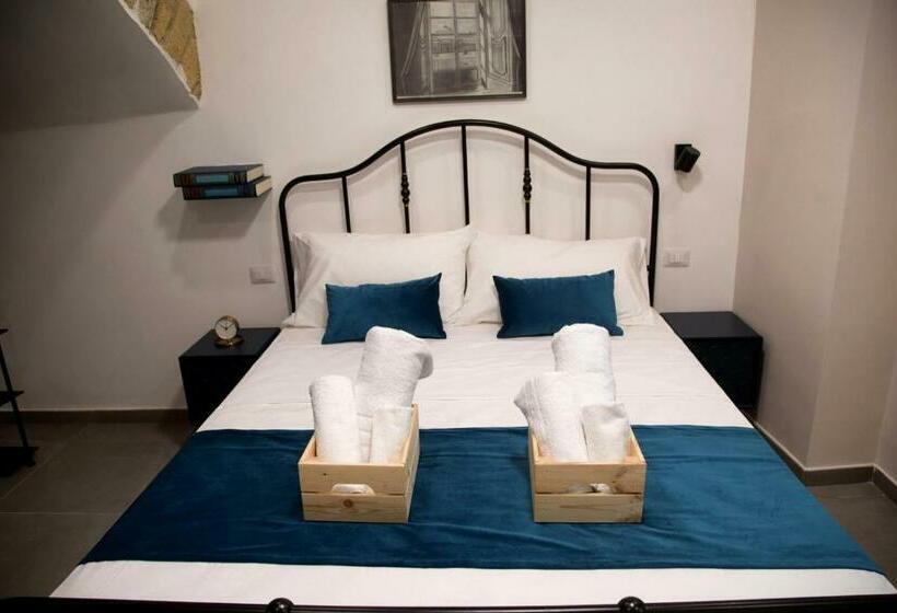 اتاق استاندارد چهار تخته, Bottega Orafa Guest House
