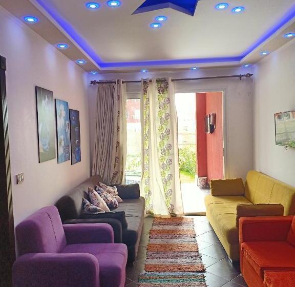 استودیو استاندارد با چشم‌انداز باغ, شاليهات بورتو مطروح فيو بحر Porto Matrouh Sea View Families Only