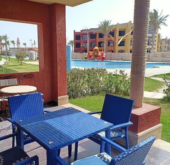 Escritório Standard Vista Jardim, شاليهات بورتو مطروح فيو بحر Porto Matrouh Sea View Families Only