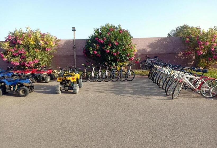 Escritório Standard Vista Jardim, شاليهات بورتو مطروح فيو بحر Porto Matrouh Sea View Families Only