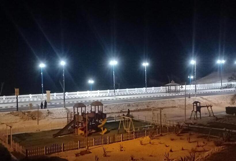 Estúdio Estandar Vista Piscina, شاليهات بورتو مطروح فيو بحر Porto Matrouh Sea View Families Only