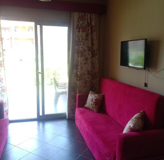 Estúdio Familiar, شاليهات بورتو مطروح فيو بحر Porto Matrouh Sea View Families Only