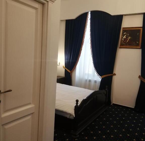 Стандартный Номер Кровать Кинг, Weiss Little Palace