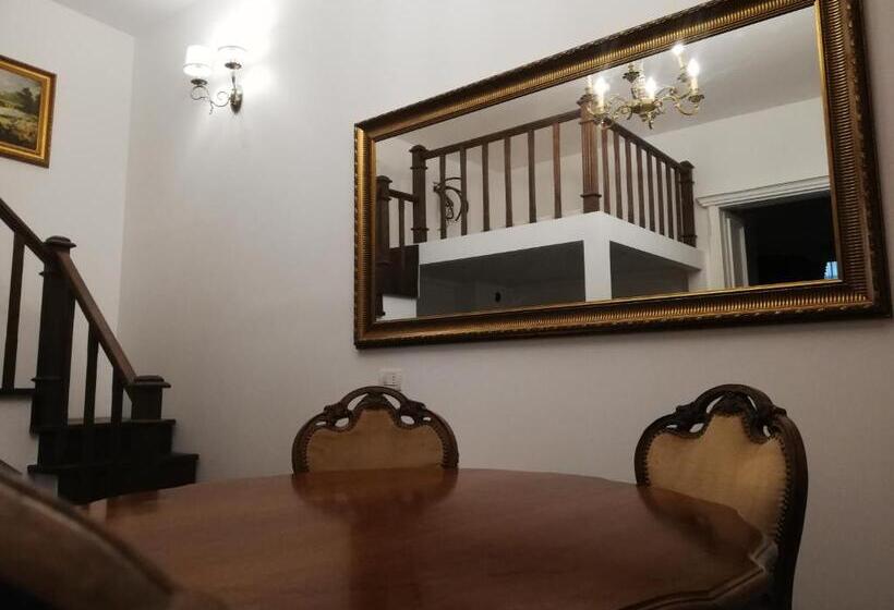 Апартаменты Deluxe 1 Спальня, Weiss Little Palace