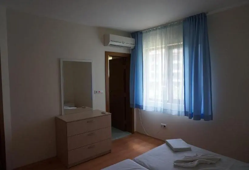 Huoneisto 1 Makuuhuone Merinäkymä, комплекс бяла виста до плажа   Complex Byala Vista Near The Beach