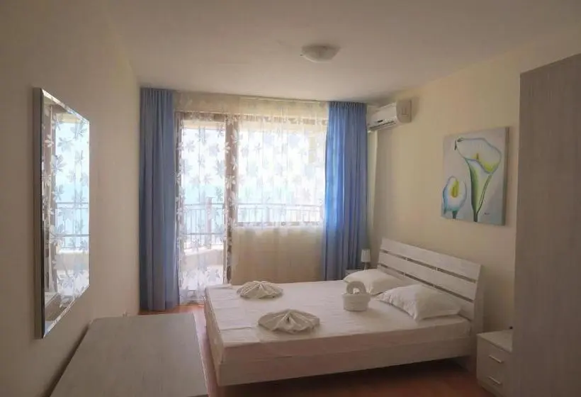 Huoneisto 1 Makuuhuone Merinäkymä, комплекс бяла виста до плажа   Complex Byala Vista Near The Beach