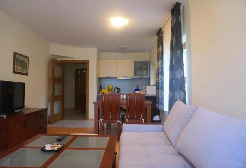 Huoneisto 1 Makuuhuone Pohjakerros, комплекс бяла виста до плажа   Complex Byala Vista Near The Beach
